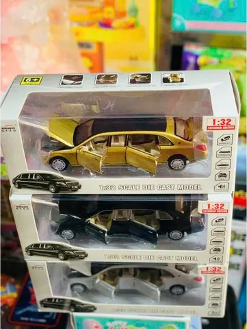 Mô hình xe ô tô Automini 1:32 Scale Die Cast Model có đèn mở cửa - Đồ chơi trẻ em chất lượng cao, sưu tập thú vị