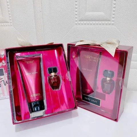 Set Victoria's Secret very sexy 2 chai( DT 50ML+NH 7.5ML)