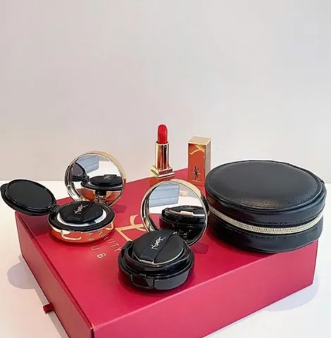 Set Phấn Nước YSL Yves Saint Laurent Beauty Club Mini Cushion 4 Món