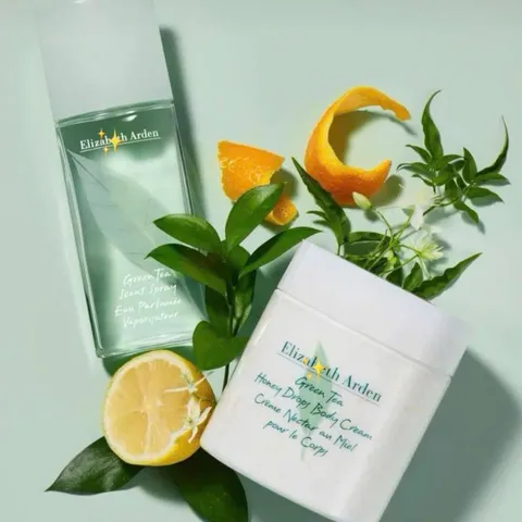 Set Elizabeth nước hoa 30ml & kem dưỡng thể 250ml - Hương thơm quyến rũ, chăm sóc da mịn màng, quà tặng tuyệt vời cho phái đẹp