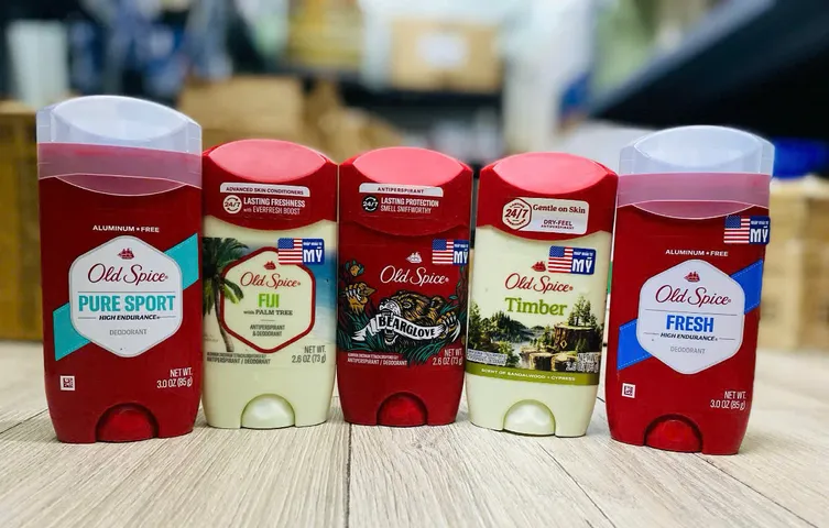 Lăn Khử Mùi Old Spice Dạng Sáp 73G - 85G, Hương Thơm Nam Tính, Khử Mùi Hiệu Quả, Dễ Dàng Sử Dụng, Phù Hợp Với Mọi Loại Da