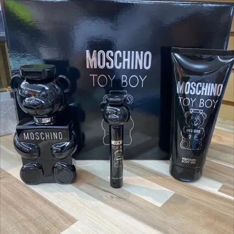 Set Nước Hoa Moschino Toy Boy Nam - Combo 100ml + 10ml + Xịt 100ml - Hương Nước Hoa Quyến Rũ Cho Phái Mạnh