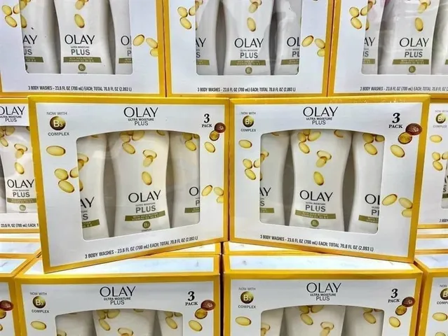 Set Sữa Tắm Olay Ultra Moisture Shea Butter 700ml - 3 Chai Dưỡng Ẩm Da Mềm Mại, Hương Thơm Thư Giãn, Phù Hợp Mọi Loại Da