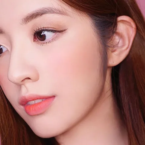 Phấn Má Hồng Mamonde Flower Pop Blusher 06 Camellia - Tông Hồng Tươi Tắn, Dễ Tán, Bền Màu, Làn Da Tự Nhiên Rạng Rỡ