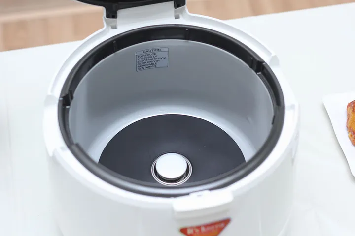 Nồi cơm điện Cuckoo CR-1051 1.8L - Nấu Cơm Tự Động, Thiết Kế Hiện Đại, Chế Độ Giữ Nóng, Tiết Kiệm Điện Hàn Quốc