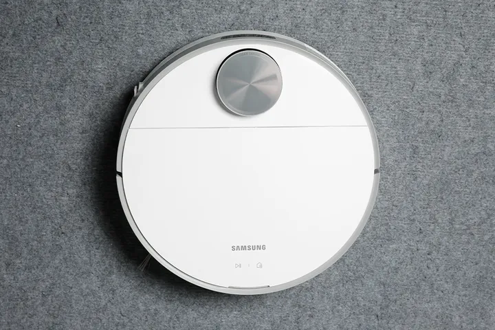 Robot Hút Bụi Thông Minh Samsung VR30T85513W/SV - Lực Hút 4200PA, Thiết Kế Nhỏ Gọn, Tự Tạo Bản Đồ 3D, Điều Khiển Bằng Giọng Nói