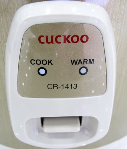 Nồi cơm điện Cuckoo CR-1413 2.5L Nắp Gài - Thiết Kế Gọn Nhẹ, Công Suất 820W, Chức Năng Nấu và Hâm Nóng Tiện Lợi