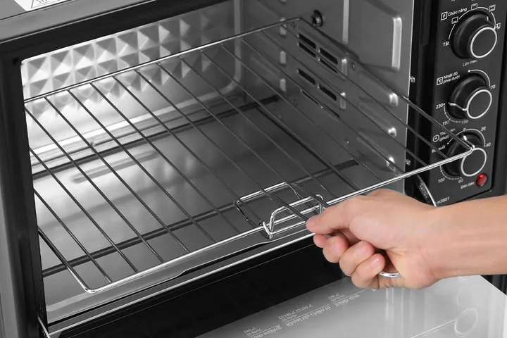 Lò Nướng Panasonic NB-H3203KRA 32L - Công Suất 1500W, Nhiệt Độ 70-230°C, 6 Chức Năng Nướng Đa Dạng, Tiết Kiệm Điện