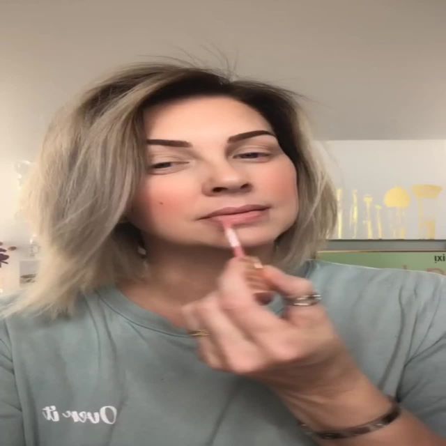 NYX Candy Slick Glowy Video