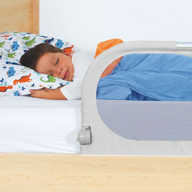 Thanh chặn giường Munchkin MK47046 đảm bảo tương đối l&agrave;nh t&iacute;nh cho giấc ngủ của b&eacute;
