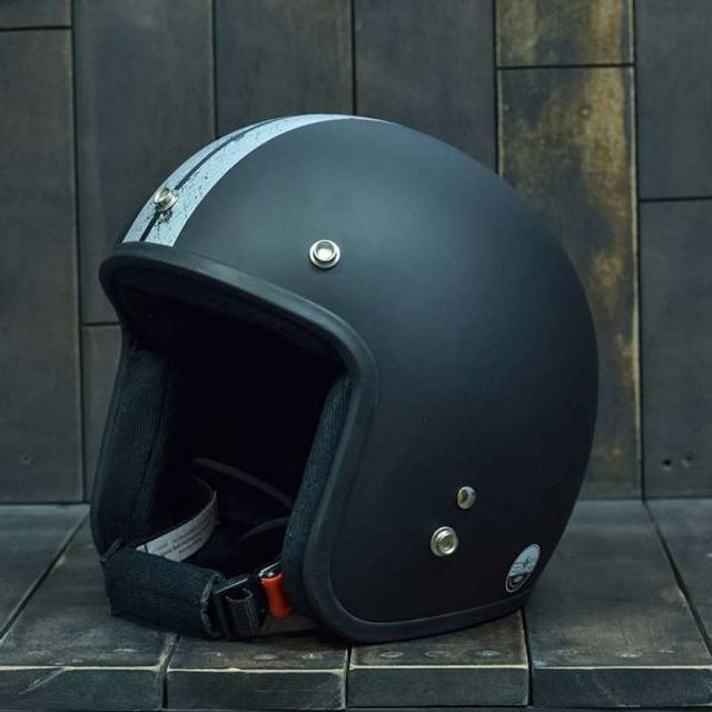 Mũ bảo hiểm Dammtrax Retro 3/4 đen bạc nh&aacute;m