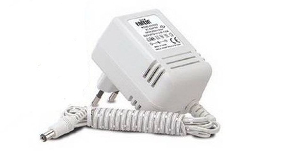 M&aacute;y h&uacute;t sữa Farlin BF 639 c&oacute; thể d&ugrave;ng pin hoặc điện tương đối l&agrave;nh t&iacute;nh v&agrave; tiện dụng