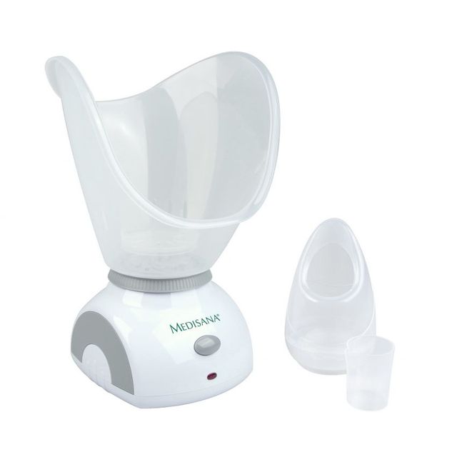 Đi k&egrave;m m&aacute;y l&agrave; 1 bầu x&ocirc;ng mặt, 1 bầu x&ocirc;ng mũi v&agrave; cốc gi&uacute;p đo lượng nước