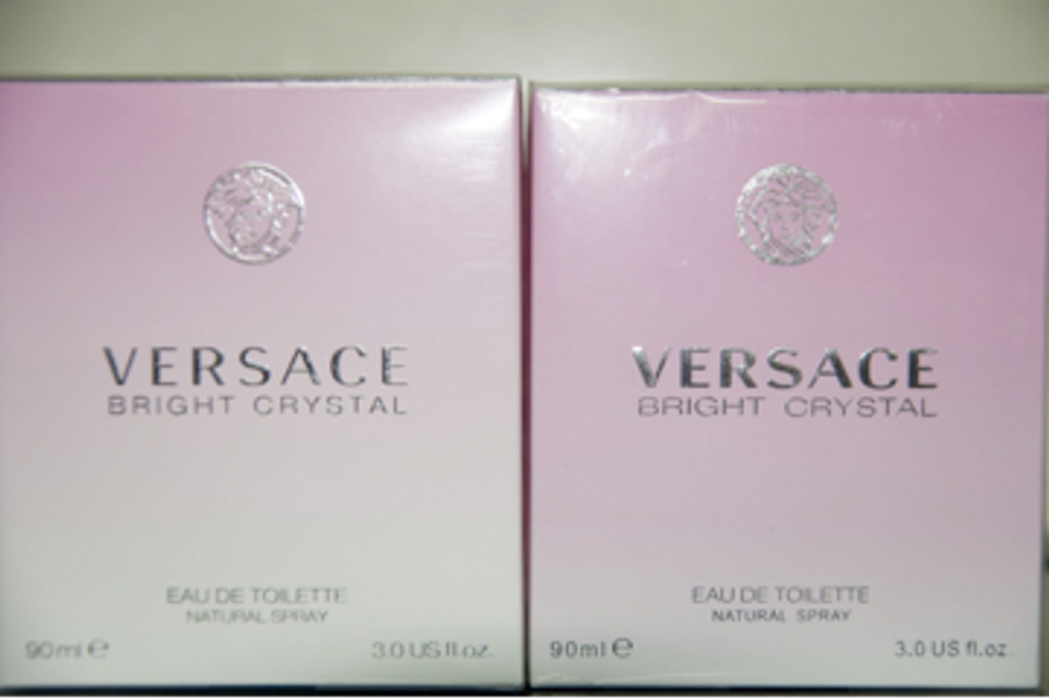 Nước hoa Versace Bright Crystal thơm m&aacute;t dịu ngọt 4