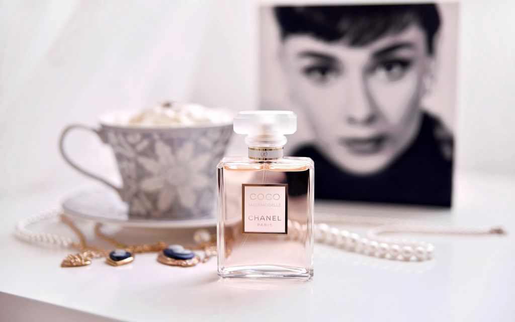 Nước hoa Chanel Coco Mademoiselle thanh lịch 4
