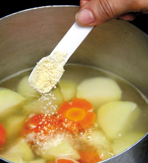 Hạt n&ecirc;m Youki Nhật mang lại hương vị thơm ngon cho m&oacute;n canh
