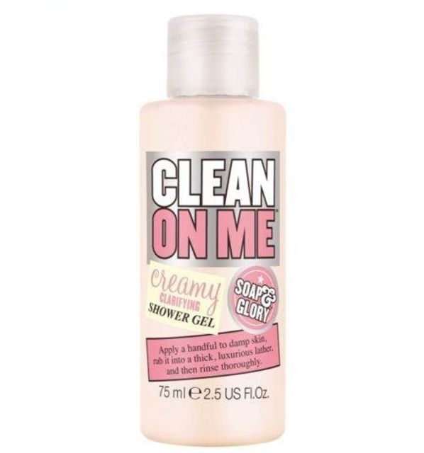 Soap and Glory Clean On Me l&agrave; loại sữa tắm được bổ sung th&ecirc;m những th&agrave;nh phần gi&agrave;u ẩm từ bơ dưỡng thể