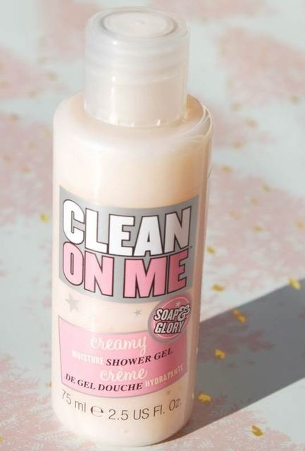 Sử dụng Clean on me h&agrave;ng ng&agrave;y để cơ thể bạn lu&ocirc;n sạch tho&aacute;ng v&agrave; thơm quyến rũ