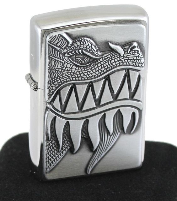 Bật lửa Zippo 28969 dragon mạ Chrome ch&iacute;nh h&atilde;ng