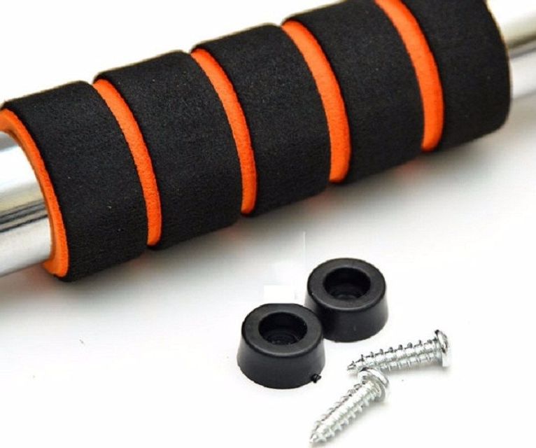 Lớp m&uacute;t xốp &ecirc;m &aacute;i &ocirc;m lấy thanh x&agrave; vừa gi&uacute;p tăng độ b&aacute;m khi luyện tập