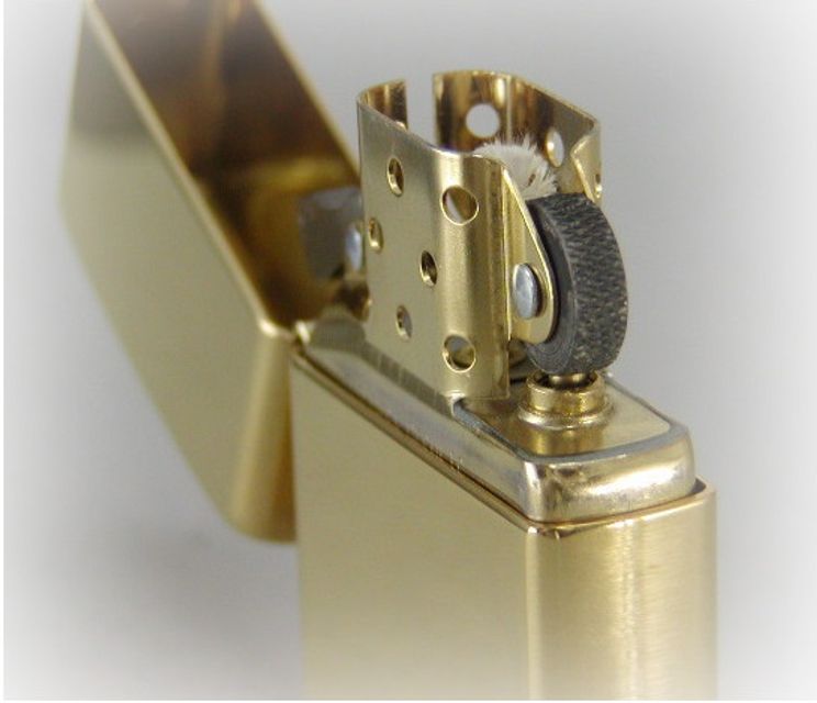 Bật lửa Zippo 168 - Zippo Armor Brushed Brass gi&aacute; rẻ