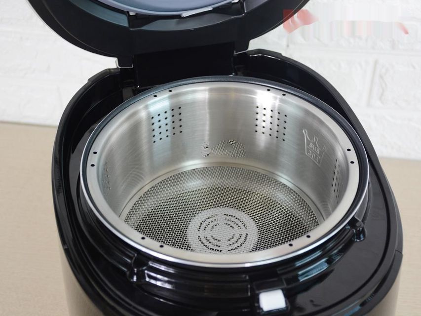 L&ograve;ng nồi t&aacute;ch đường Tiross TS9911 rộng, dễ vệ sinh