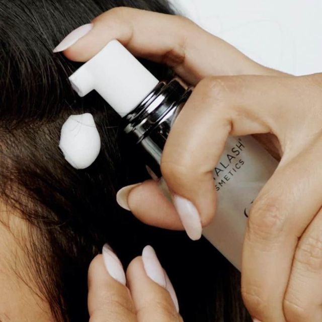 Tinh chất dưỡng t&oacute;c RevitaLash Volume Enhancing Foam dạng bọt, hiệu quả cao