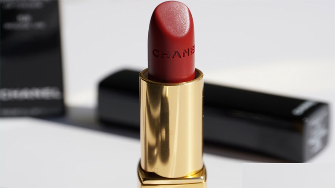 Son Chanel 58 Rouge Vie thiết kế sang trọng 