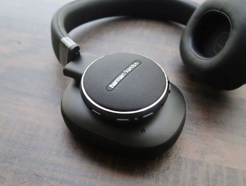 Tai nghe bluetooth chụp tai chống ồn Harman Kardon Fly ANC