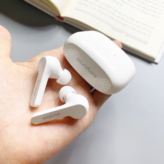 Cảm nhận &acirc;m thanh như &yacute;, thiết kế thời thượng 