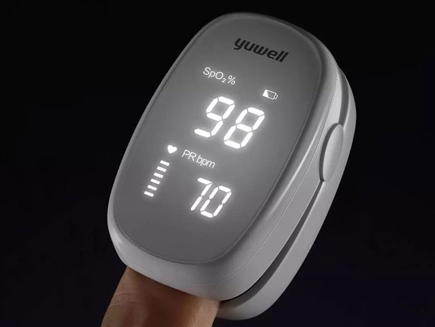 M&aacute;y đo nồng độ oxy v&agrave; nhịp tim Yuwell YX102