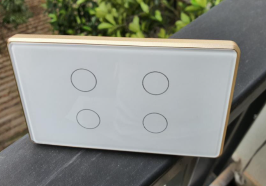 C&ocirc;ng tắc cảm ứng viền nh&ocirc;m Zigbee mặt k&iacute;nh phẳng chữ nhật