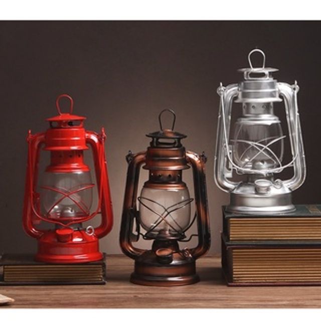 Đ&egrave;n b&atilde;o nhiều m&agrave;u trang tr&iacute; nh&agrave; cửa 
