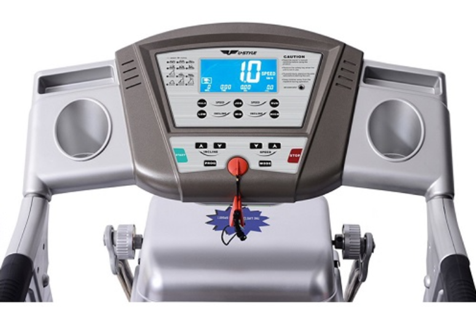 M&agrave;n hiển thị của m&aacute;y chạy bộ điện 4 chức năng Ustyle D246