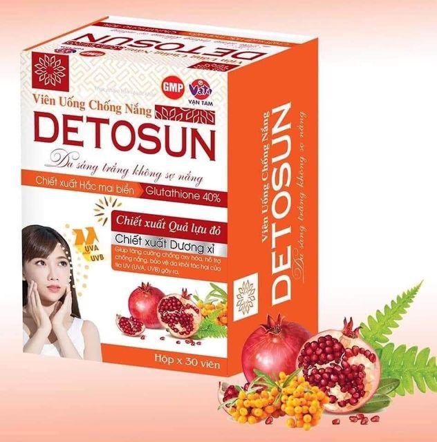 Chiết xuất quả lựu đỏ v&agrave; c&aacute;c th&agrave;nh phần thực vật tự nhi&ecirc;n tốt cho l&agrave;n da
