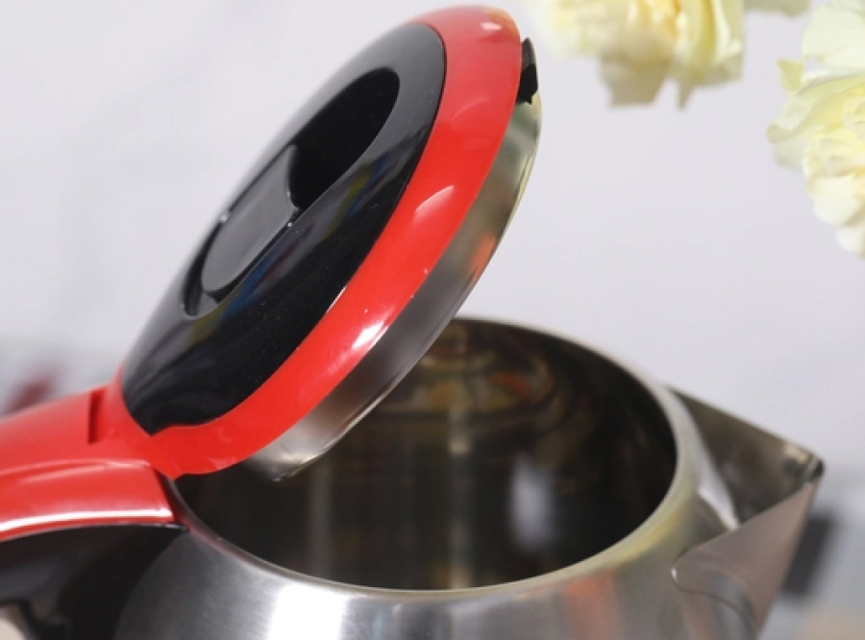 Ấm si&ecirc;u tốc Chefman CM-723 dung t&iacute;ch 2L kiểu d&aacute;ng hiện đại