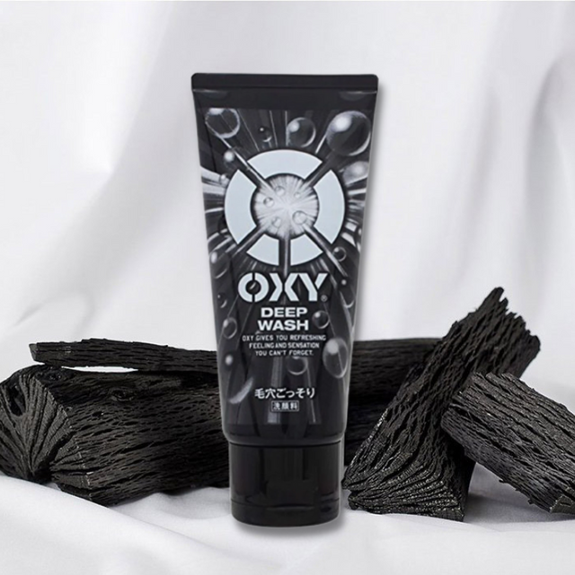 Sữa rửa mặt Oxy Deep Wash c&oacute; chiết xuất than hoạt t&iacute;nh hỗ trợ kiềm dầu cho da