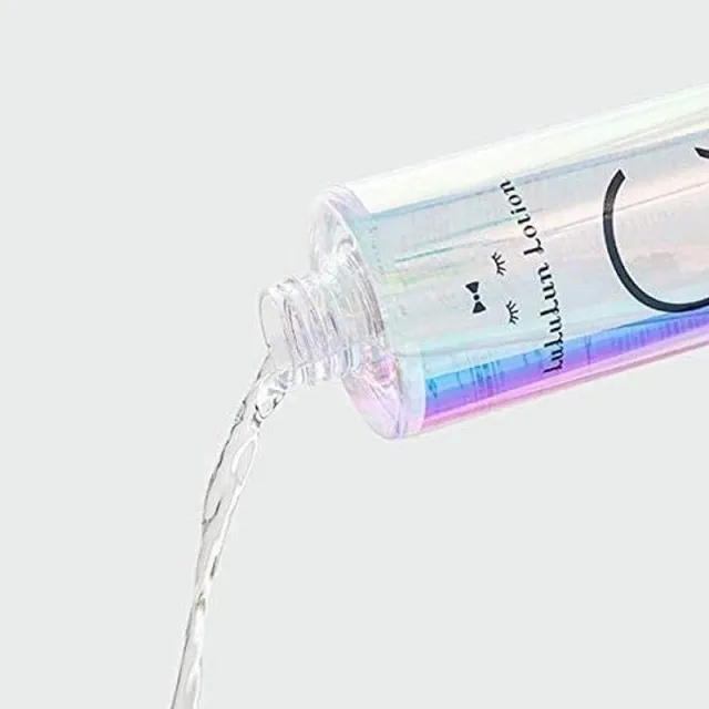 Kết cấu lỏng nhẹ, thấm nhanh khi thoa tr&ecirc;n da