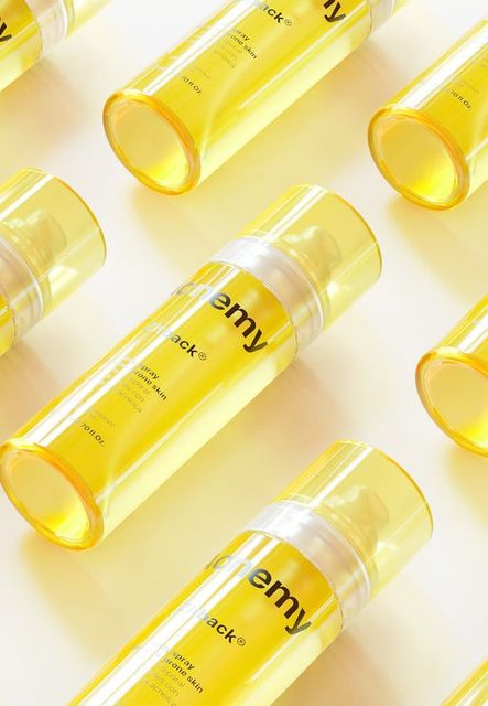 Xịt hỗ trợ cải thiện mụn Acnemy Zitback Clarifying Body Spray