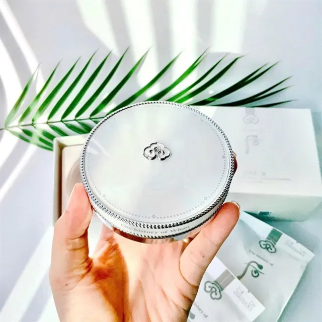 Cushion The History of WHOO dưỡng trắng da chống nắng