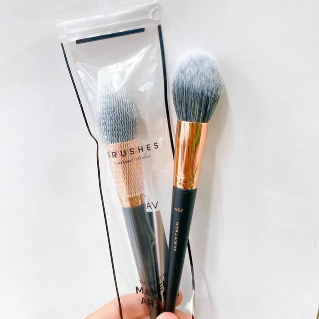 Cọ phủ & m&aacute; đầu tr&ograve;n Vacos-i M27 Trang Điểm Cosmetic