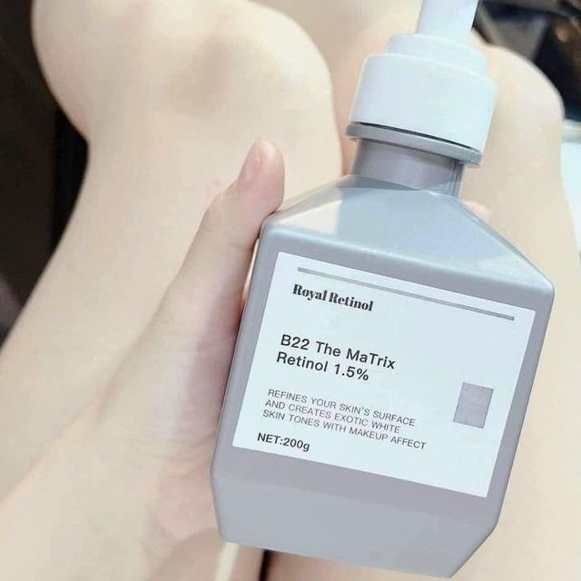 L&agrave;n da s&aacute;ng khỏe với Kem dưỡng trắng da Body Royal Retinol B22