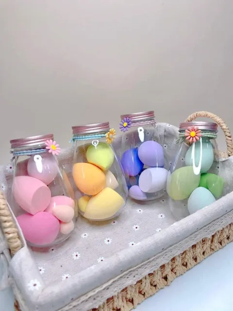 Hộp m&uacute;t trang điểm xinh xắn