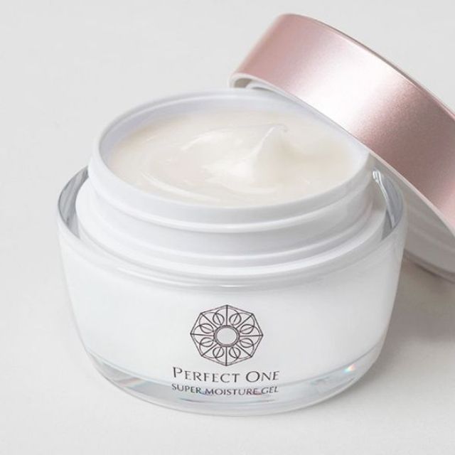 Tinh chất si&ecirc;u dưỡng ẩm Perfect One Super Moisture Gel 1