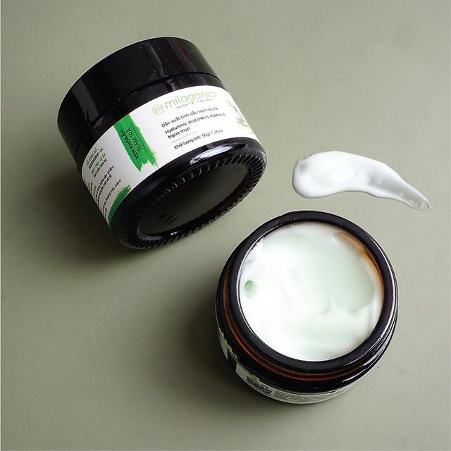 Kem Kh&oacute;a Ẩm Tr&agrave;m Tr&agrave; Milaganics 50gr dưỡng da 3