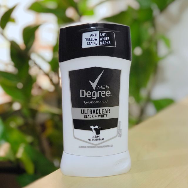 Lăn khử mùi nam degree men motionsense ultra clear black white 76g 3
