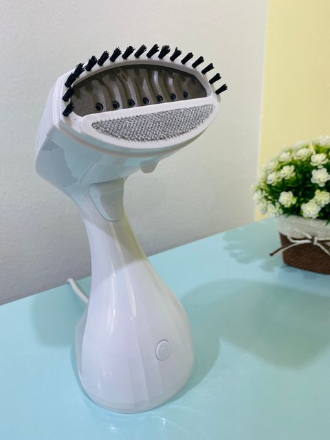 B&agrave;n l&agrave; hơi nước cầm tay Lock&lock Handy Steamer ENI222WHT 1