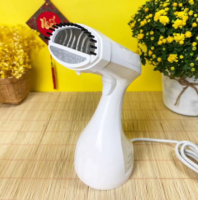 B&agrave;n l&agrave; hơi nước cầm tay Lock&lock Handy Steamer ENI222WHT 2