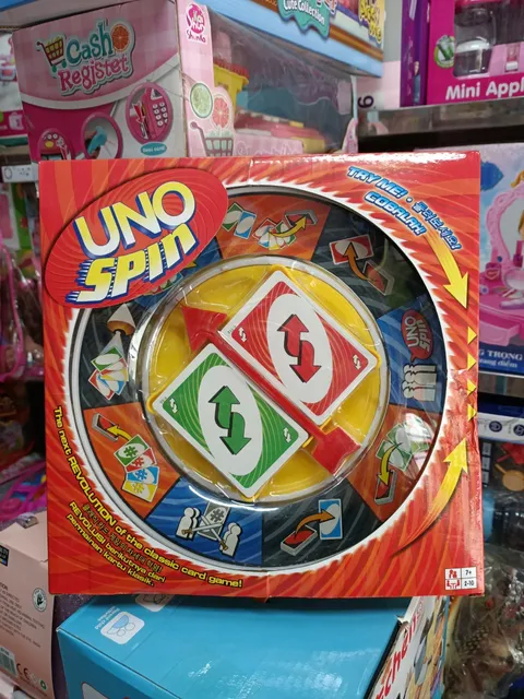 Bộ B&agrave;i Uno Spin 0129 trong bữa tiệc