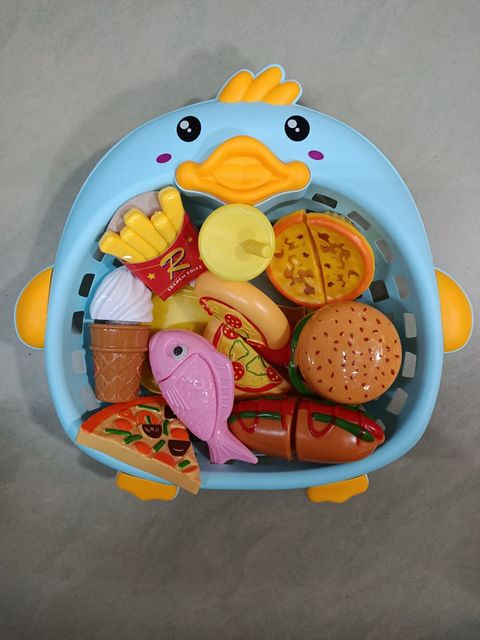 Đồ chơi cắt b&aacute;nh cho b&eacute; chơi đồ h&agrave;ng